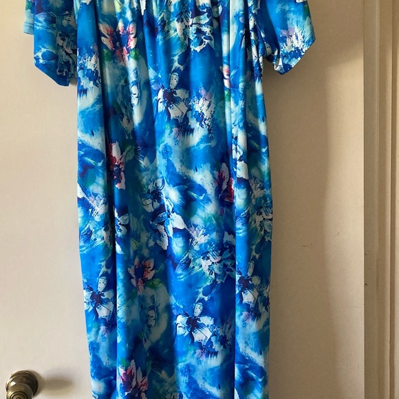 Floral Blue Nightgown - Picture 5 of 5